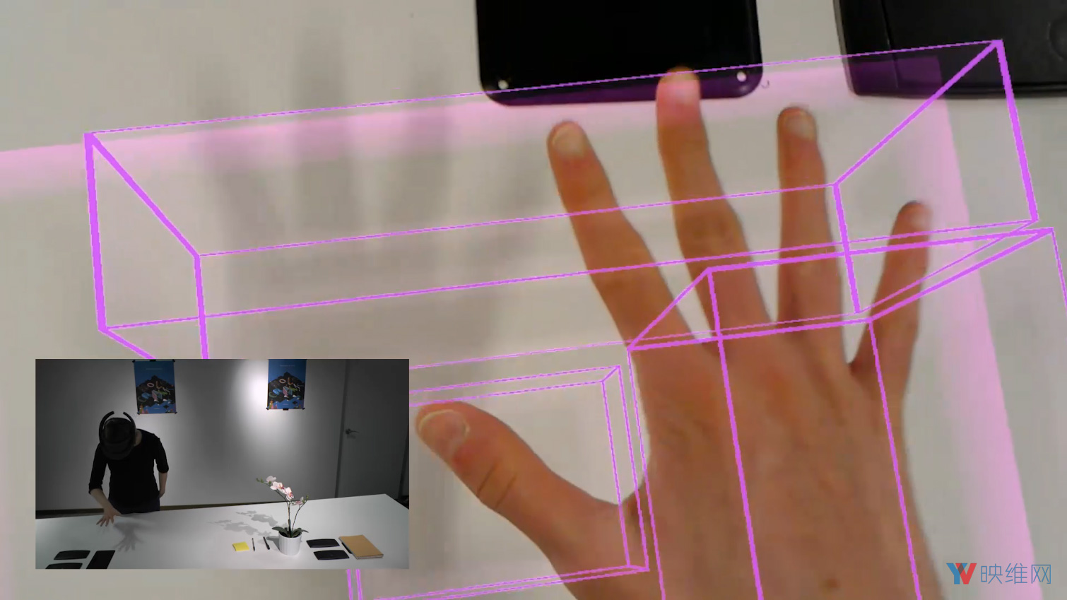 微软研究团队为HoloLens带来MRTouch触觉反馈交互技术