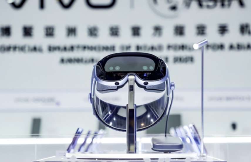 vivo MR头显Vision亮相，计划2025年推出商用机型