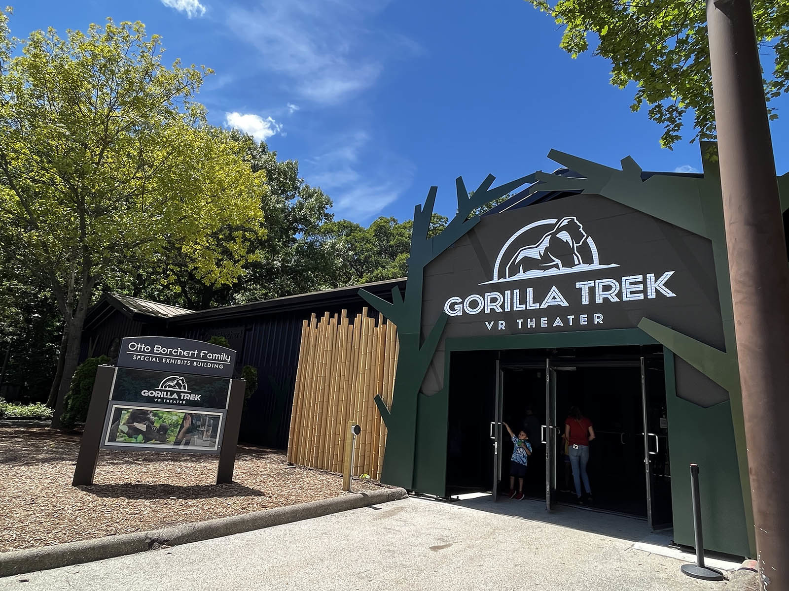 最新资讯美国密尔沃基县动物园推出VR体验项目Gorilla Trek