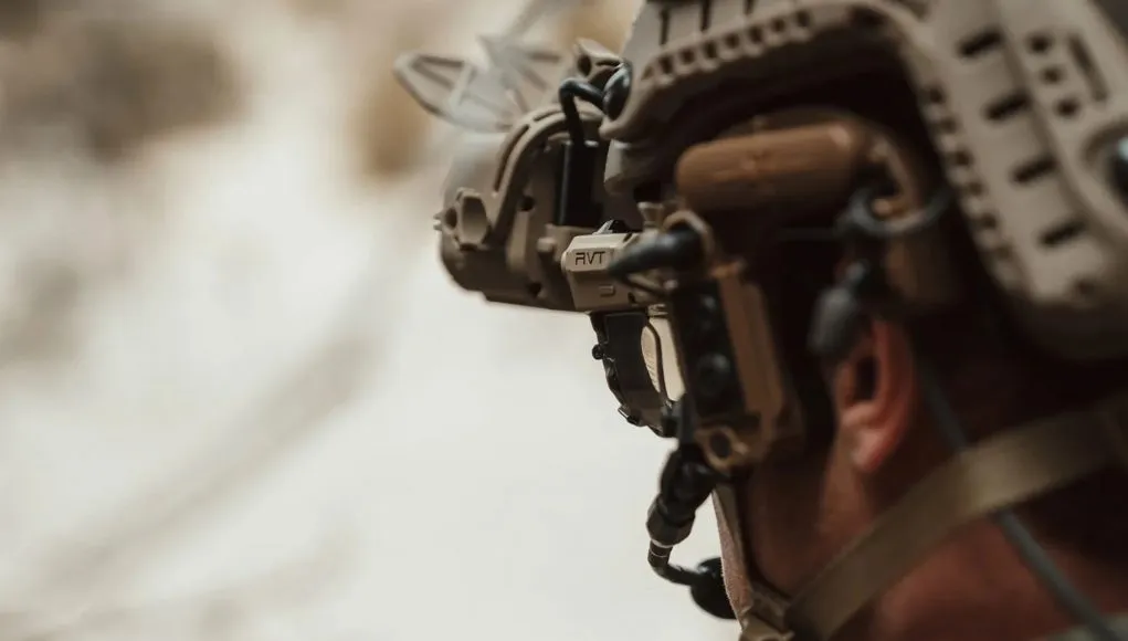 最新资讯Anduril获美国陆军1.59亿美元XR军用设备合同，将与Rivet竞标订单