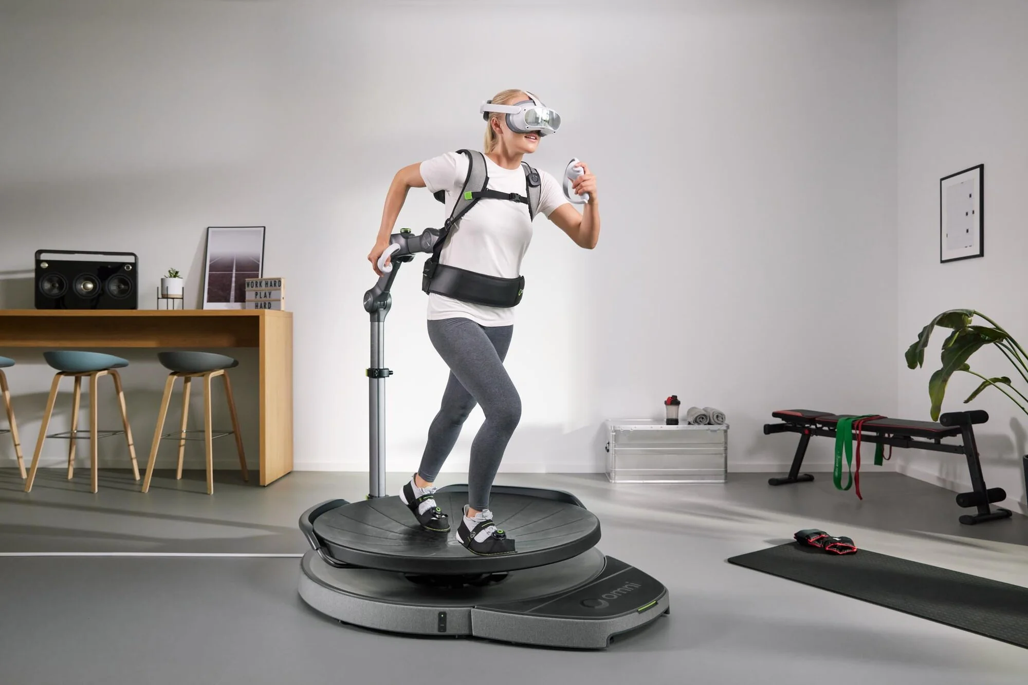 最新资讯VR跑步机开发商Virtuix已向纳斯达克提交直接上市的申请