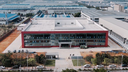 最新资讯首期投资5亿，觉远创智Micro LED智能眼镜制造基地落地广西柳州