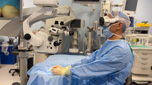 医疗夏普医疗保健公司利用Vision Pro开展眼科显微手术研究