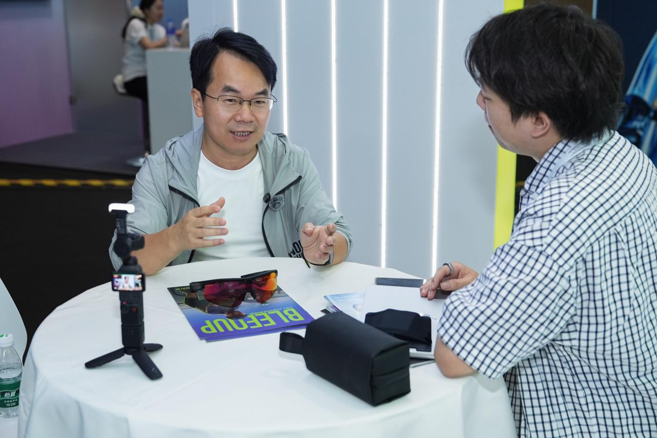 WAIC观察|不只是一副眼镜，而是一个AI Agent入口——致敬未知的生态野望