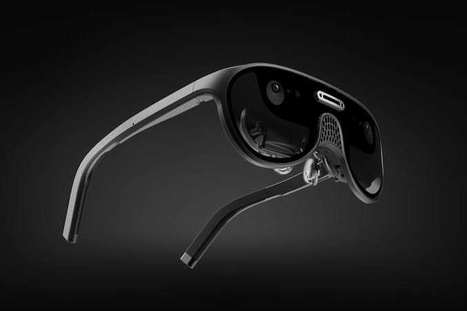 最新资讯仅重93克，MR眼镜URXR One众筹首日突破50万美元