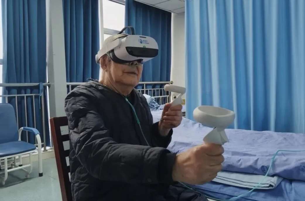 身脑共练，PICO助力：成医附院为老年人认知康复引入VR疗法