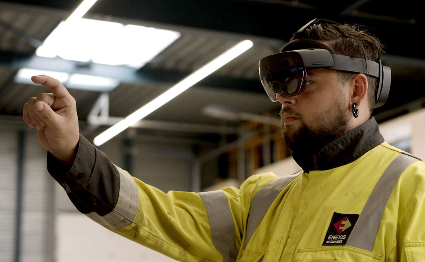 荷兰Enexis用Dynamics 365 + HoloLens 2推动公用事业能源转型