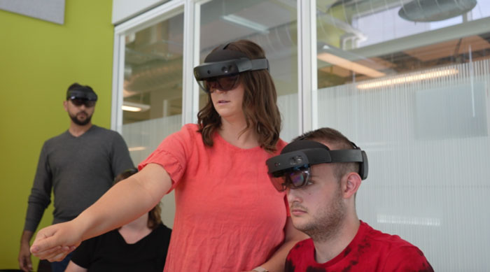 加拿大卡尔加里大学用HoloLens 2帮助自闭症学生提高运动技能和沟通能力