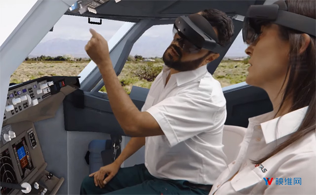 用HoloLens 2培训机长开飞机，微软宣布与澳洲航空合作