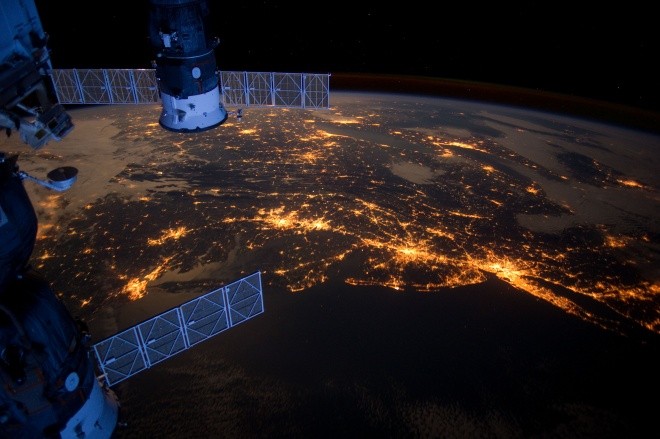 NASA PACK 1 – NASA提供的2400张（超过3GB）的宇宙相关高画质照片数据免费แจก发！