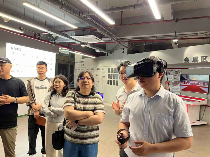 中国电影科学技术研究所莅临小派科技：VR将重塑电影产业未来
