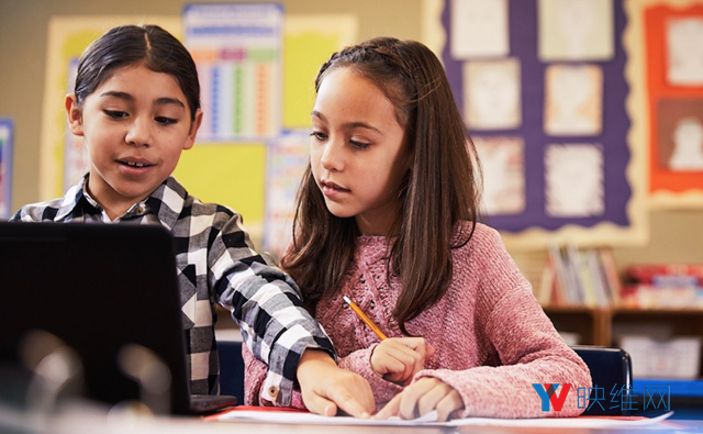 微软为学校推出基于HoloLens和WMR的教学课程