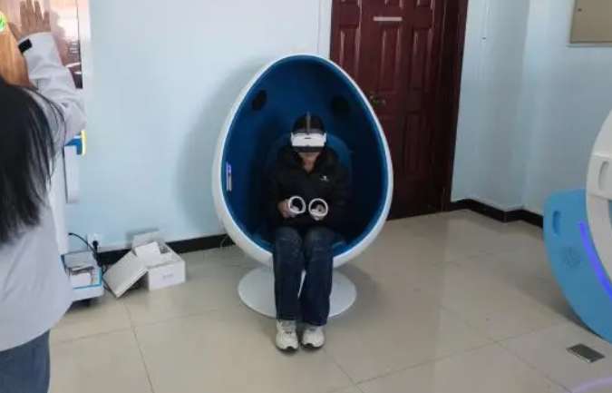 PICO助力心灵休憩：呼职院蒙医蒙药系学子体验VR放松之旅