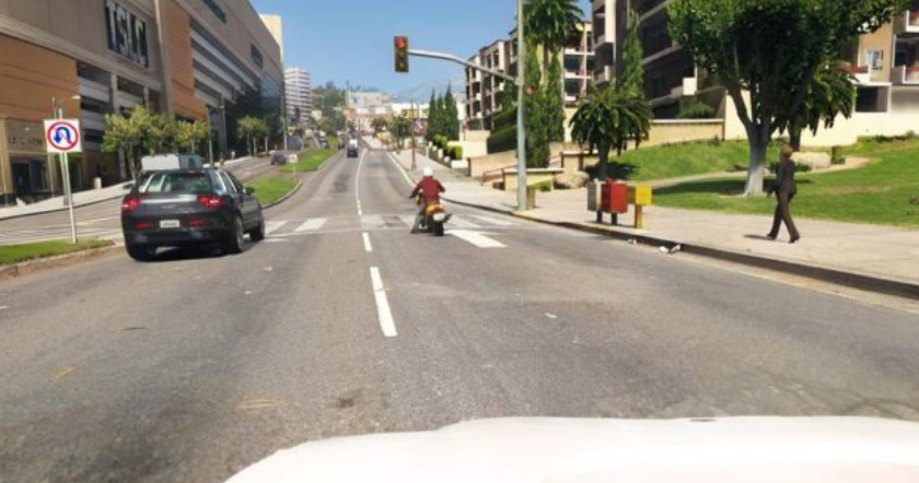 英特尔用AI分析真实照片+游戏CG图像，实时渲染更逼真游戏画面