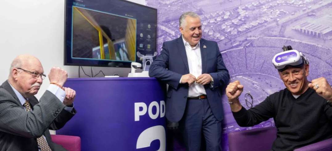 苏格兰汉普顿公园球场用VR助老球迷重温过去的足球赛事