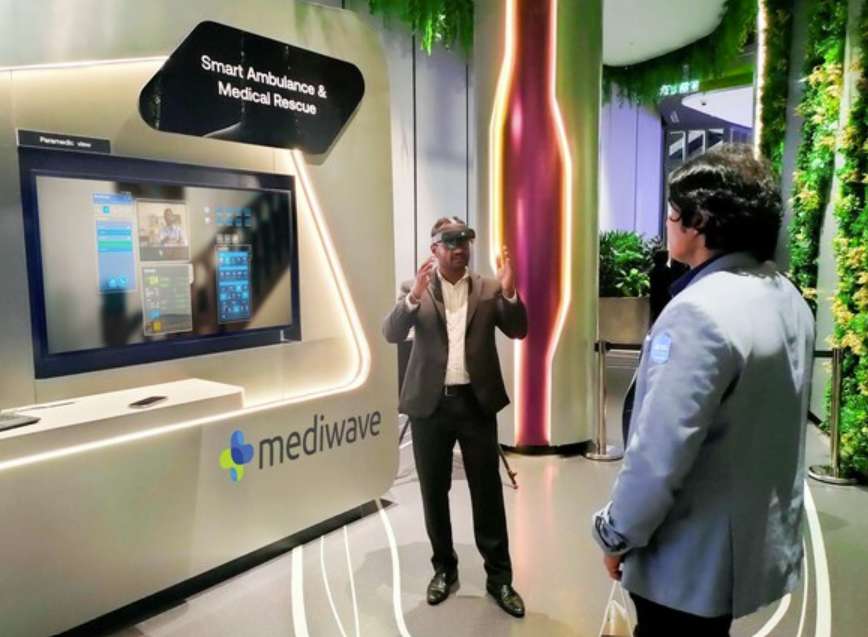 Mediwave亮相基于微软HoloLens的智能互联救护车