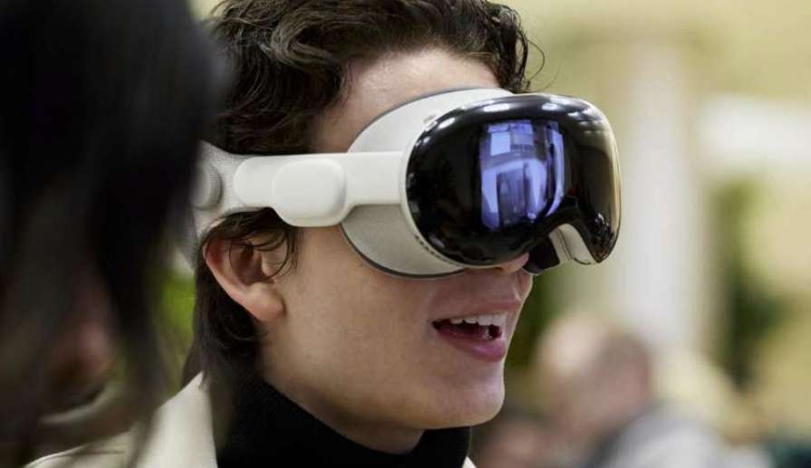 苹果向Vision Pro用户开展消费者反馈调查