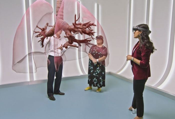 BBC HoloLens 2电视节目：《Your Body Uncovered》以前所未见方式感知人体五脏六腑