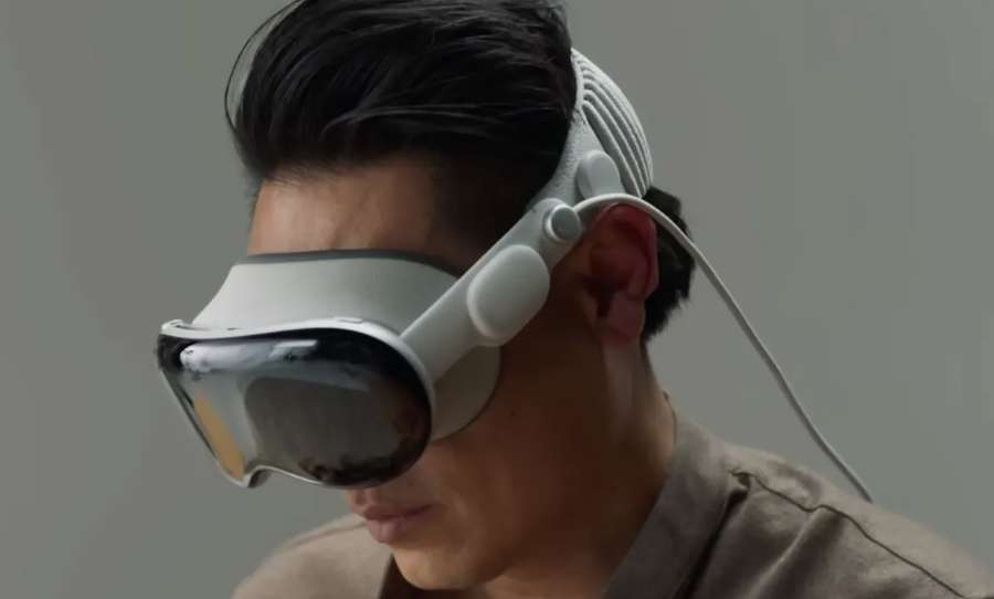 《魔法坏女巫》在后期制作中采用了Apple Vision Pro辅助