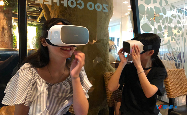 主打观影，大朋VR亮相VR一体机新品DPVR巨幕影院