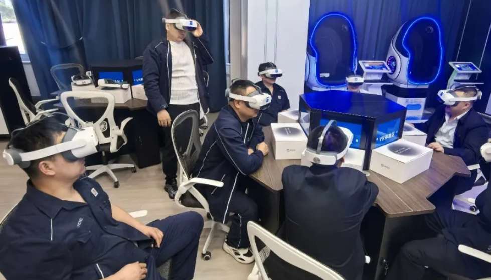戴上PICO下矿井，巴拉素煤业开启VR事故沉浸式安全培训