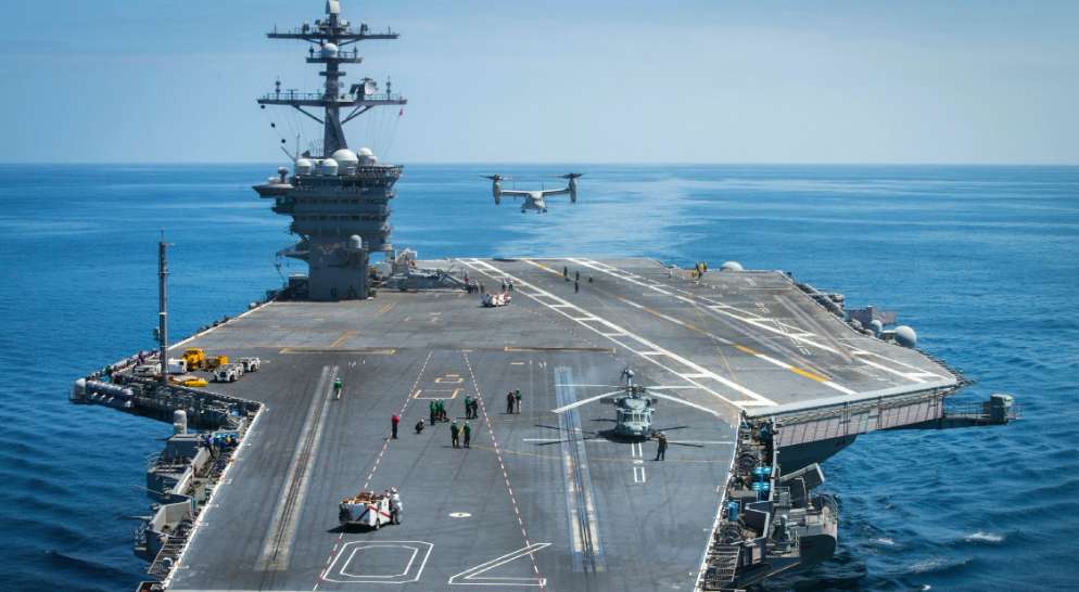 美国海军尼米兹号航母战斗群全面测试AR维护系统，推动舰艇维修智能化