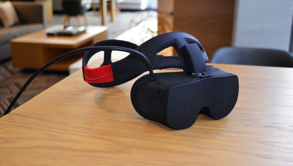 Vality用微显示器打造紧凑高分辨率VR头显