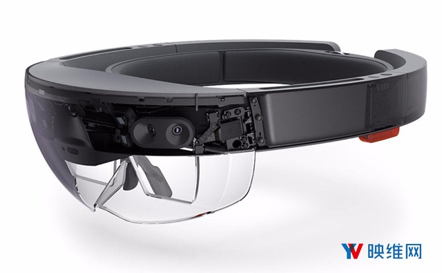 传微软计划2018年底发布HoloLens 2