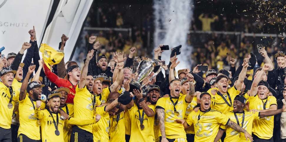 苹果发布首部以Apple Immersive Video拍摄的体育短片