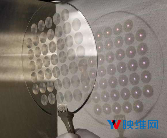 哈佛大学成功研发全玻璃、厘米级全光谱超透镜