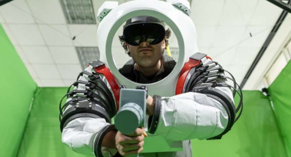 休斯敦大学用VR进行太空实验，支持学生进行虚拟太空行走