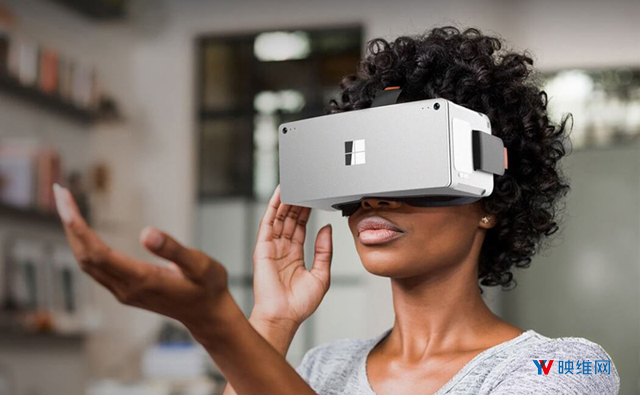 设计师Max Dahl展示Surface VR头显概念设计