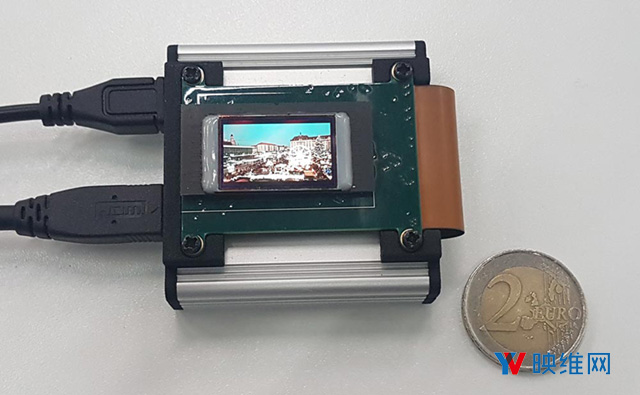 四块微型OLED屏，Fraunhofer展示高分辨率VR头显