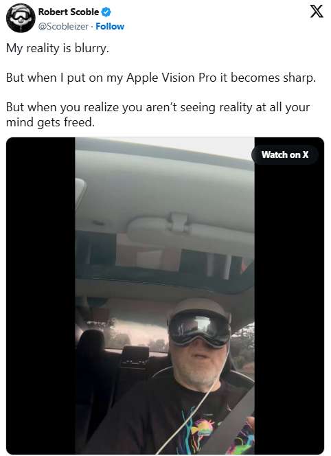 科技博主用Vision Pro开自动驾驶特斯拉，网友怒批：疯了吧