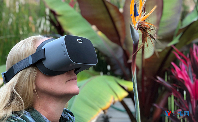 康卡斯特与NuEyes合作，用定制化Pico VR头显给低视力用户提供观影服务