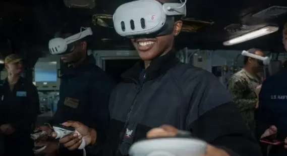 美国航母部署VR舰桥模拟器，随时随地进行高仿真航行训练