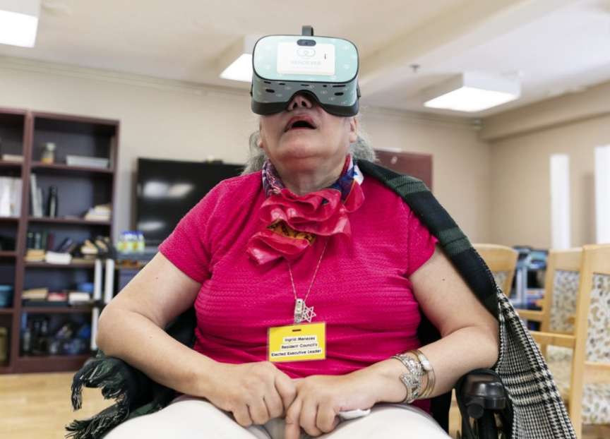 加拿大养老院利用PICO VR头显提供VR旅游探险体验