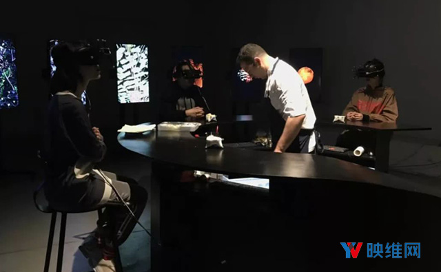 著名美食艺术家体验VR饮食：很革命，但需要时间接受