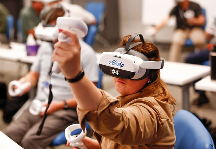 阿拉斯加航空基于PICO VR头显开展飞行员训练培养